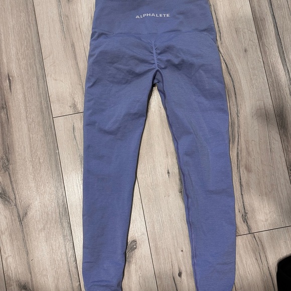 Alphalete amplify legging - Picture 3 of 4